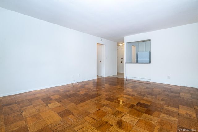 15 Lake Street 2-D, White Plains, NY 10603