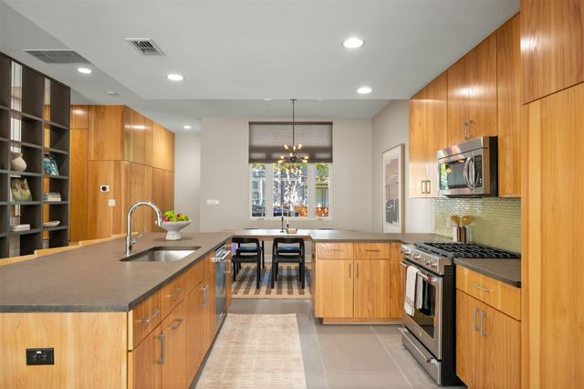 3921 Threadgill ST, Austin, TX 78723
