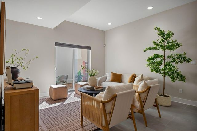 3921 Threadgill ST, Austin, TX 78723