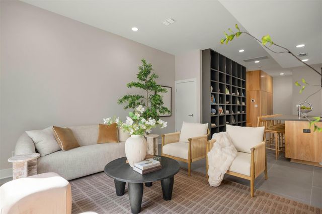 3921 Threadgill ST, Austin, TX 78723