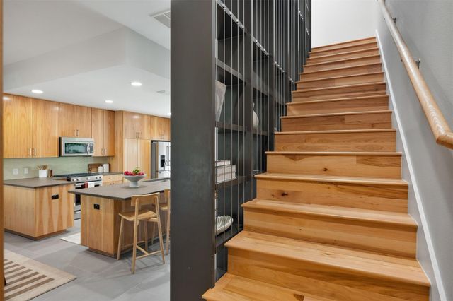3921 Threadgill ST, Austin, TX 78723