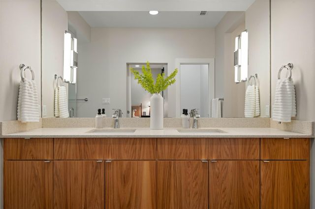 3921 Threadgill ST, Austin, TX 78723