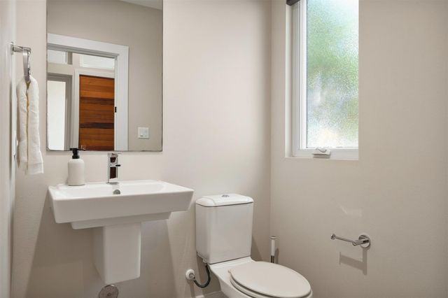 3921 Threadgill ST, Austin, TX 78723