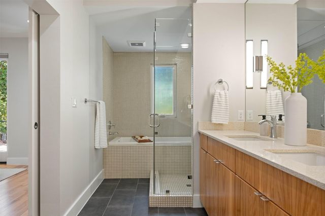 3921 Threadgill ST, Austin, TX 78723
