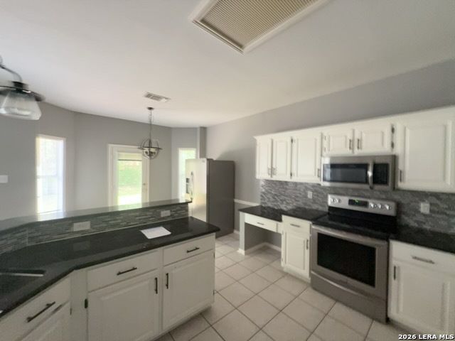 11823 Barkston Dr, San Antonio, TX 78253