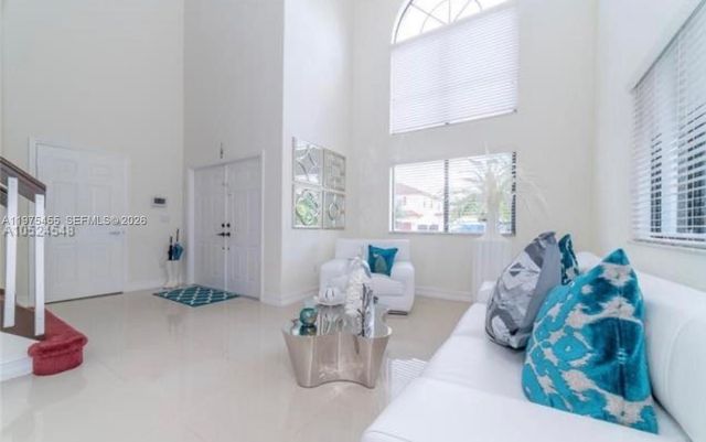 16588 SW 44 Street, Kendall, FL 33185