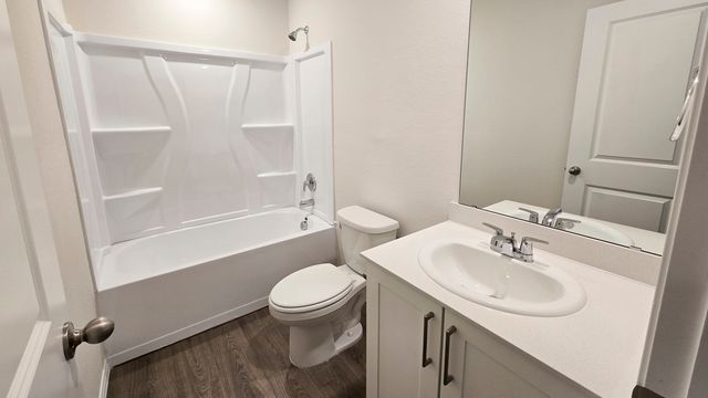 107 Choctaw Drive, Leonard, TX 75452