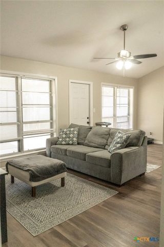 204 Timberlane Drive, Victoria, TX 77901