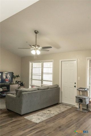 204 Timberlane Drive, Victoria, TX 77901