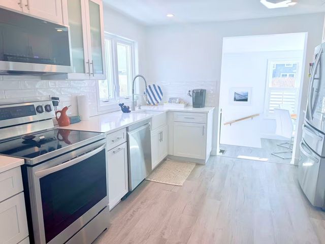 32 Malta Street, Hull, MA 02045