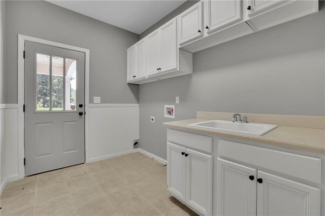 5166 Hill Road NW, Acworth, GA 30101