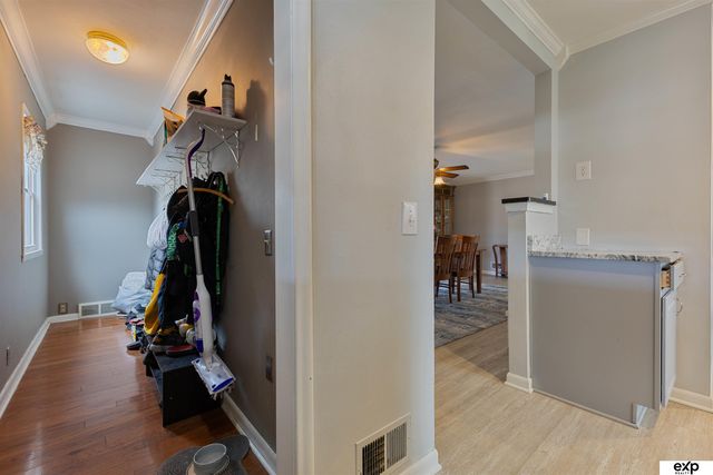 713 S 84th Street, Omaha, NE 68114