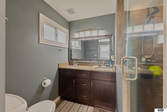 713 S 84th Street, Omaha, NE 68114