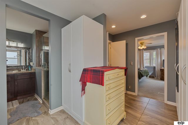 713 S 84th Street, Omaha, NE 68114