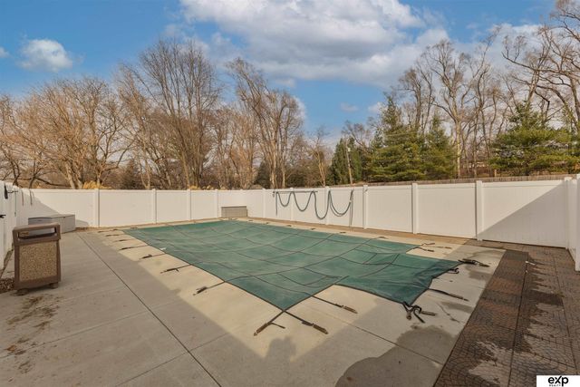 713 S 84th Street, Omaha, NE 68114