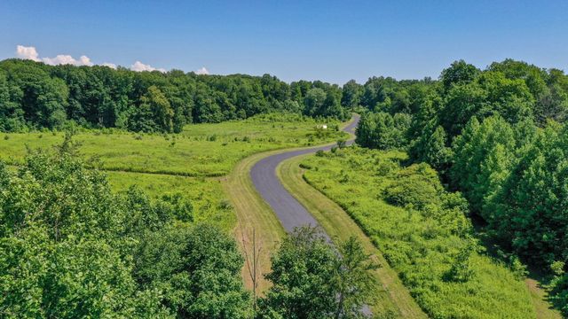 6864 N Nature Lane, La Porte, IN 46350