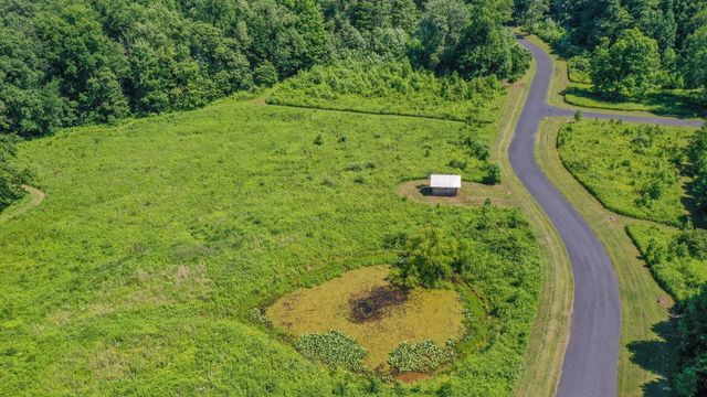 6864 N Nature Lane, La Porte, IN 46350