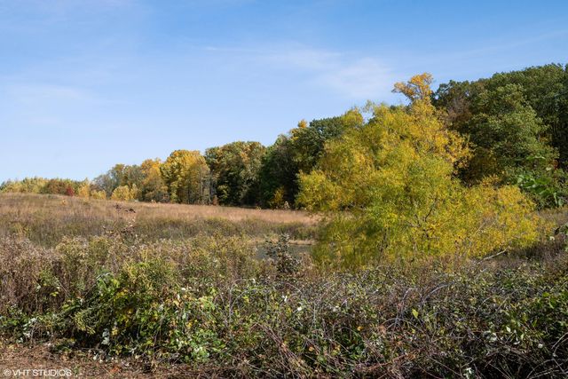 6864 N Nature Lane, La Porte, IN 46350