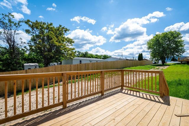 407 LEOLA LOOP, Stanley, VA 22851