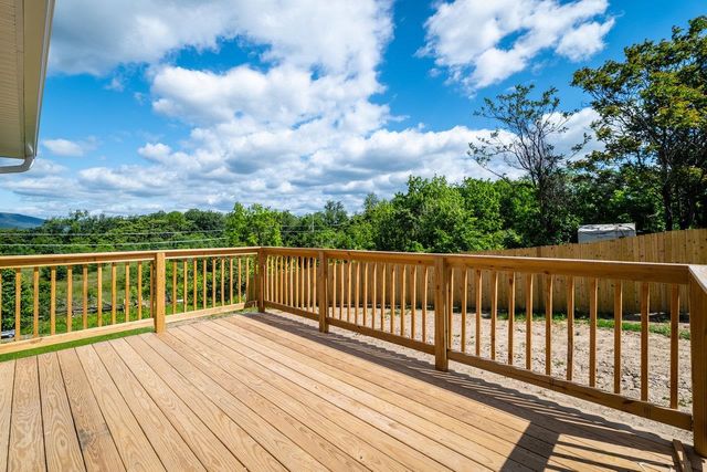 407 LEOLA LOOP, Stanley, VA 22851
