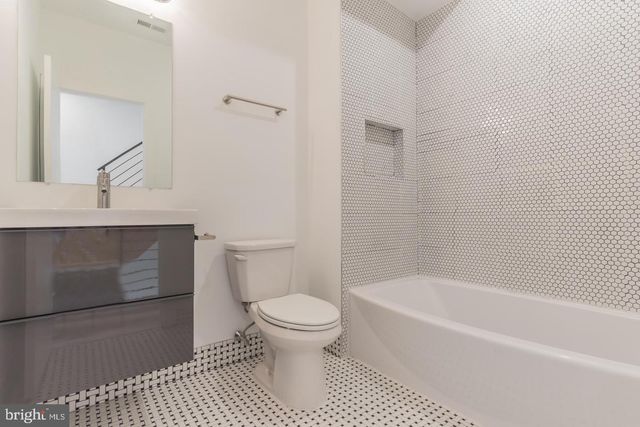 1335 S BOUVIER ST, Philadelphia, PA 19146