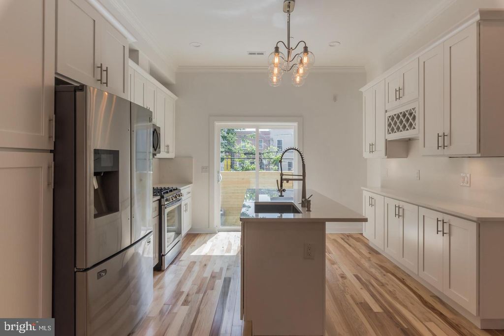 1335 S BOUVIER ST, Philadelphia, PA 19146