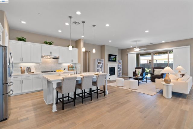 7143 Lakehead Way, Discovery Bay, CA 94505