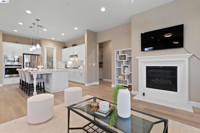 7143 Lakehead Way, Discovery Bay, CA 94505