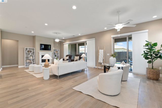 7143 Lakehead Way, Discovery Bay, CA 94505