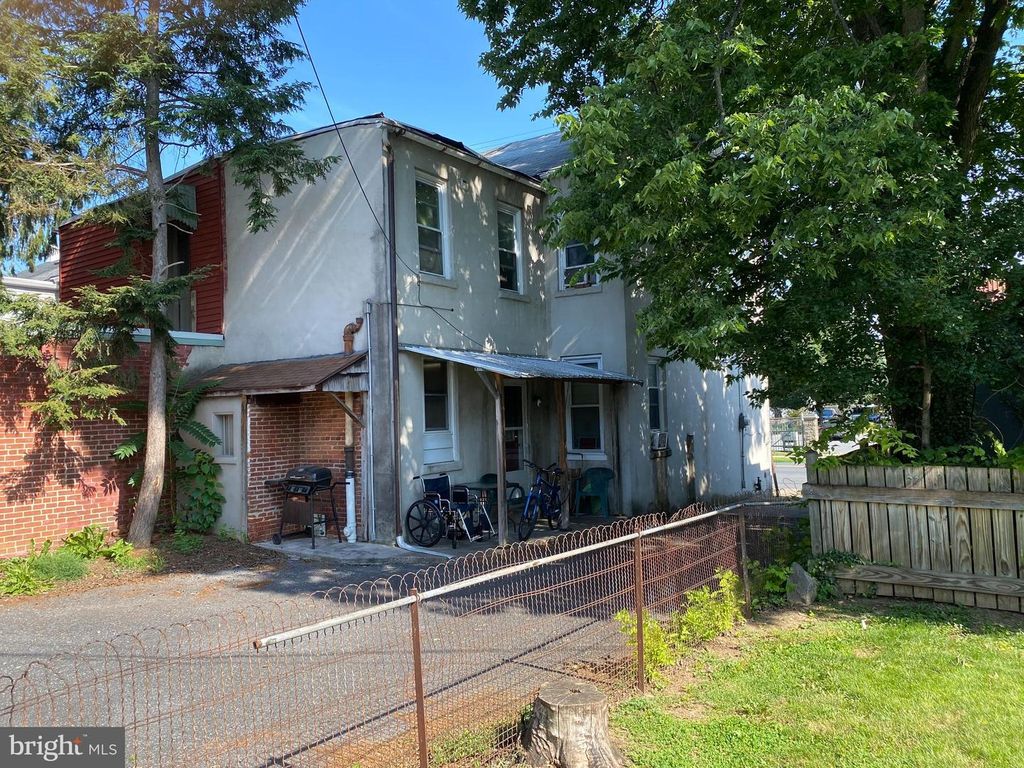 38 E NEW ST, Lancaster, PA 17602