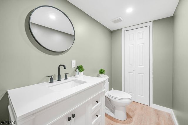 21 Joseph Pl, Wayne Twp., NJ 07470