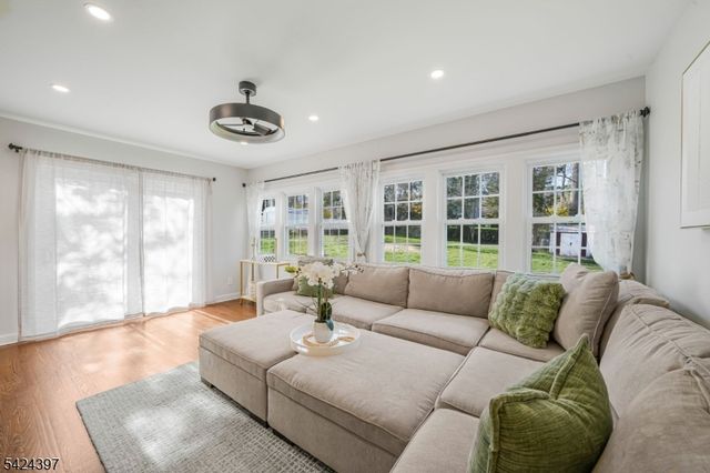 21 Joseph Pl, Wayne Twp., NJ 07470