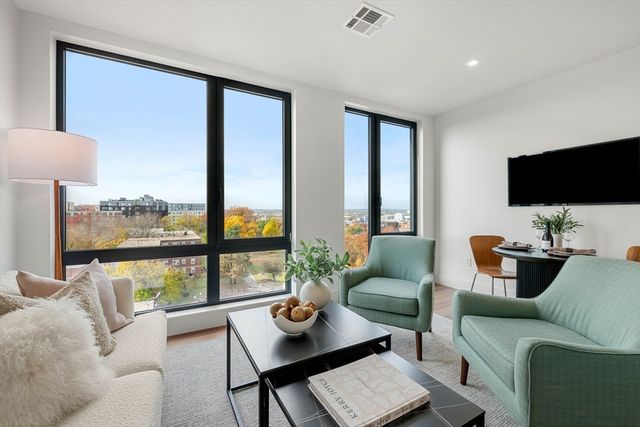 1515 Commonwealth Ave 807, Boston, MA 02135