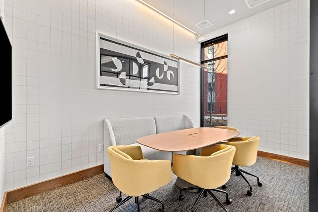 1515 Commonwealth Ave 807, Boston, MA 02135