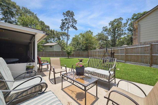 4007 Pecan Knoll Drive, Kingwood, TX 77339