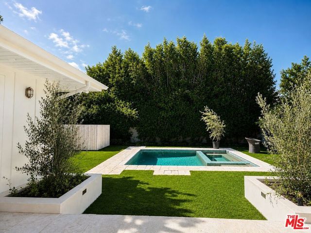 9342 Airdrome Street, Los Angeles, CA 90035