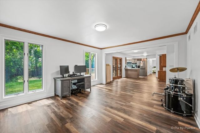 258 Cove Drive, Flossmoor, IL 60422