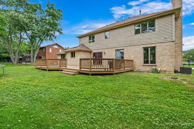 258 Cove Drive, Flossmoor, IL 60422
