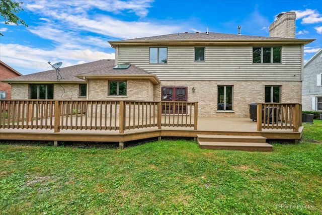 258 Cove Drive, Flossmoor, IL 60422