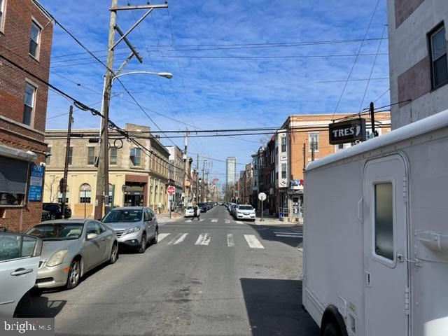 904 S 8TH ST, Philadelphia, PA 19147
