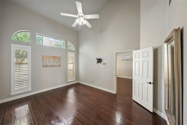 2351 Summit Way, Houston, TX 77339