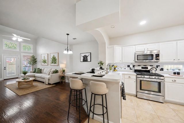 2351 Summit Way, Houston, TX 77339