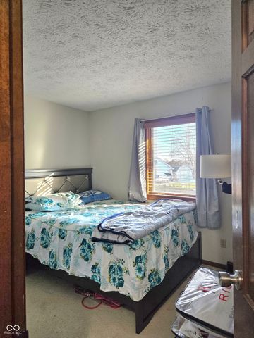 810 Padre Lane, Greenwood, IN 46143