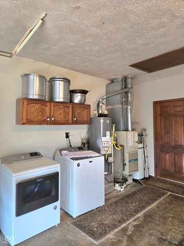 810 Padre Lane, Greenwood, IN 46143