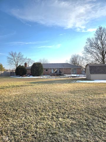 810 Padre Lane, Greenwood, IN 46143