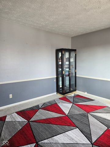 810 Padre Lane, Greenwood, IN 46143