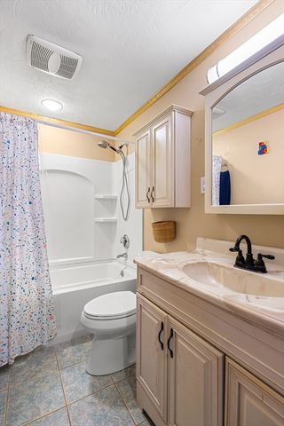 9 Amherst Rd, Braintree, MA 02184