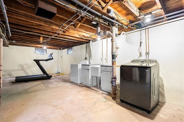 9 Amherst Rd, Braintree, MA 02184