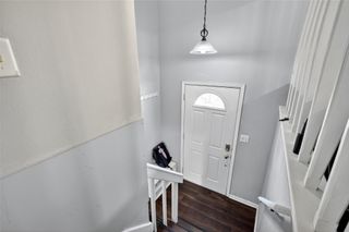 801 E Hackley Avenue, Des Moines, IA 50315