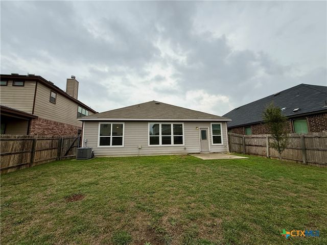 2065 Oxbow Circle, New Braunfels, TX 78130
